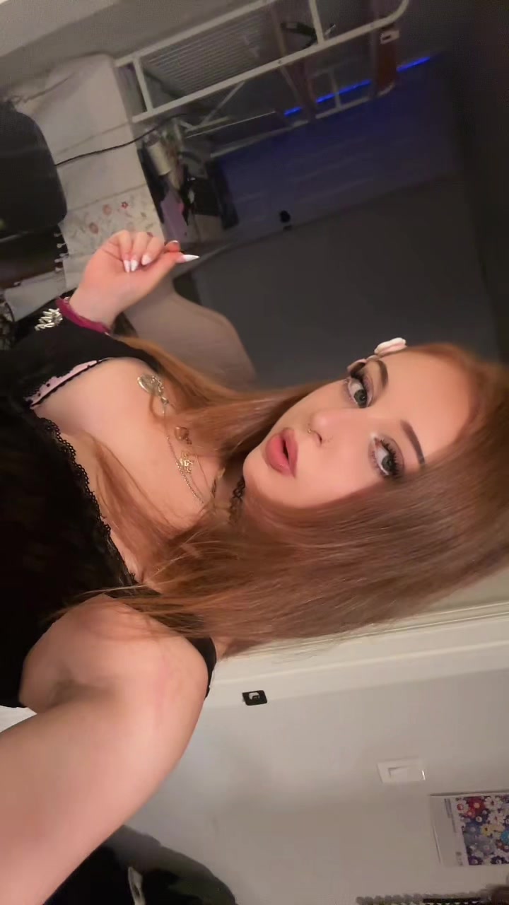 @Julia ♡ ⋆˙⟡♡ ⋆˙⟡♡