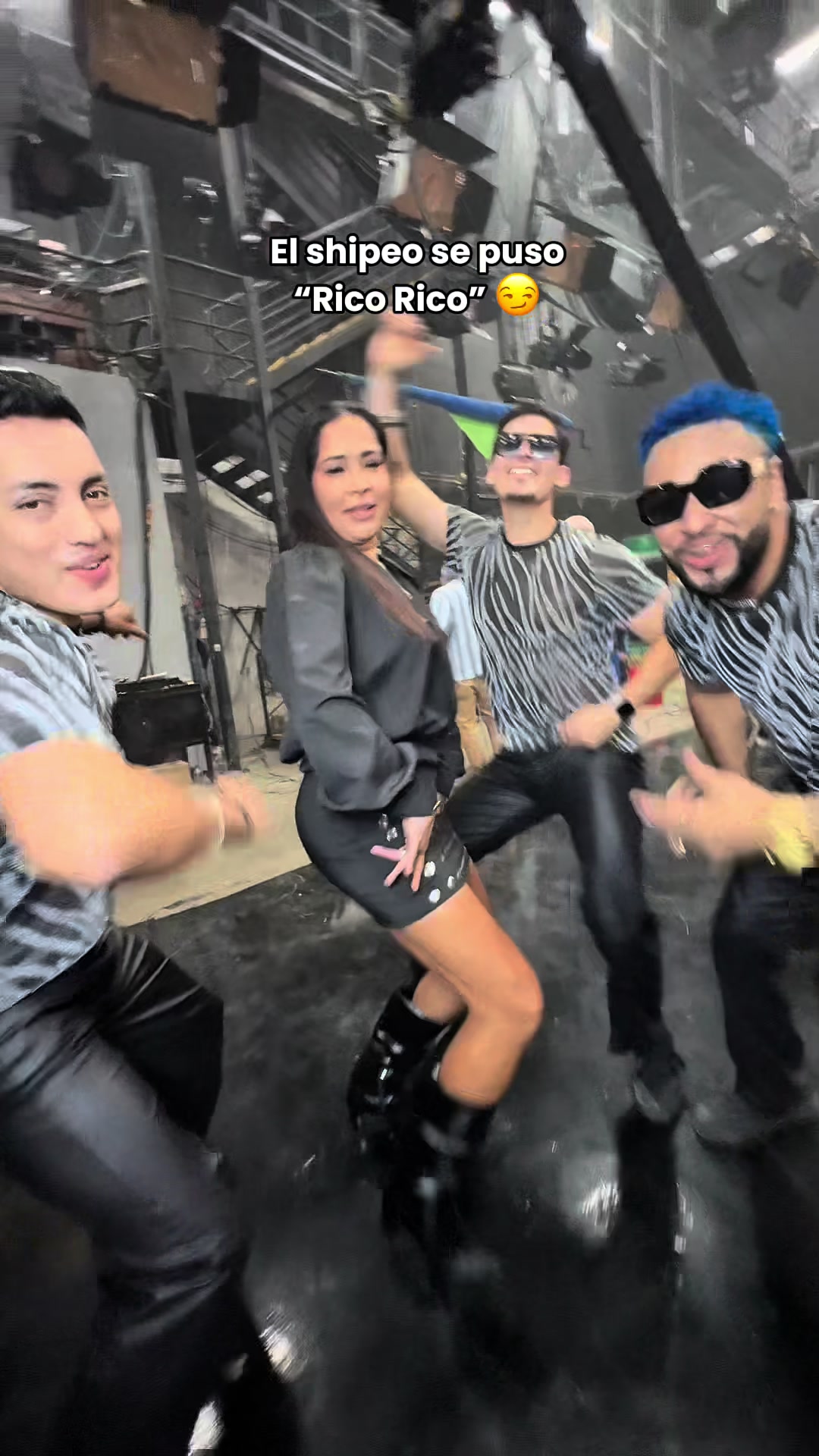 @Los Conquistadores de la salsa