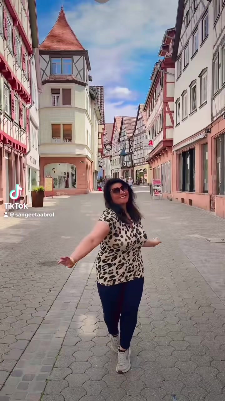 @Sangeeta Abrol🇩🇪