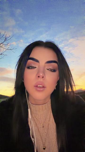 @itshallegracee