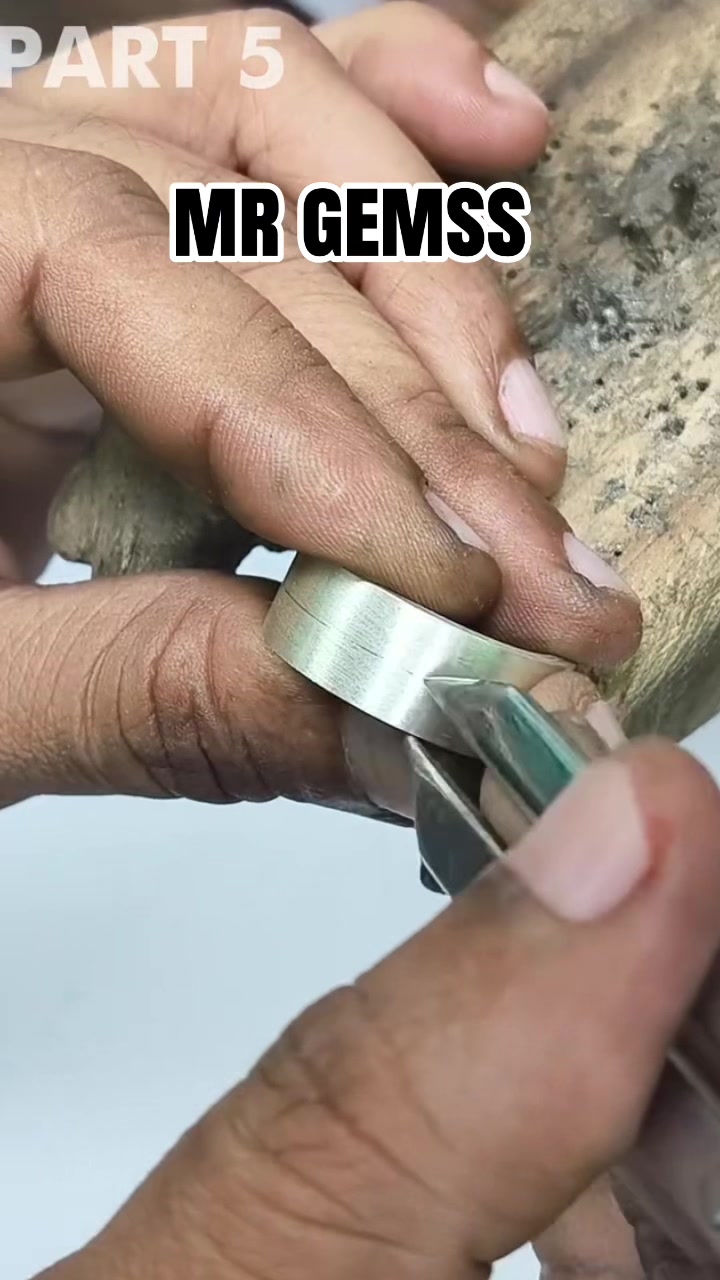 @MR_GEMSTONE💎