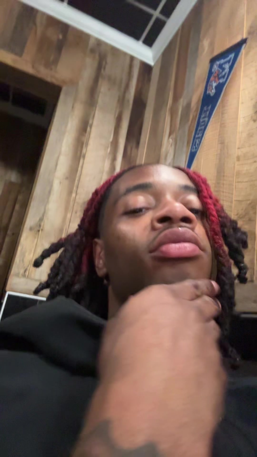 @Tj