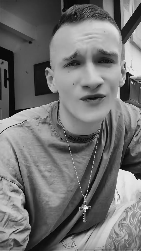 @Itsofficialsimon