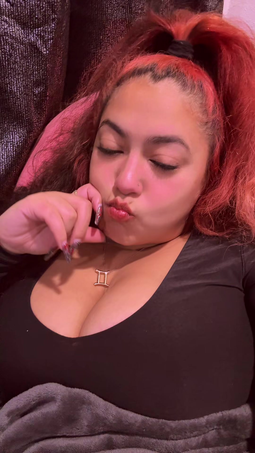 @Mari B