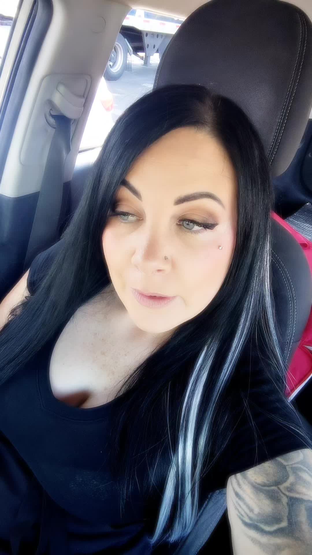 @Roxytrades4