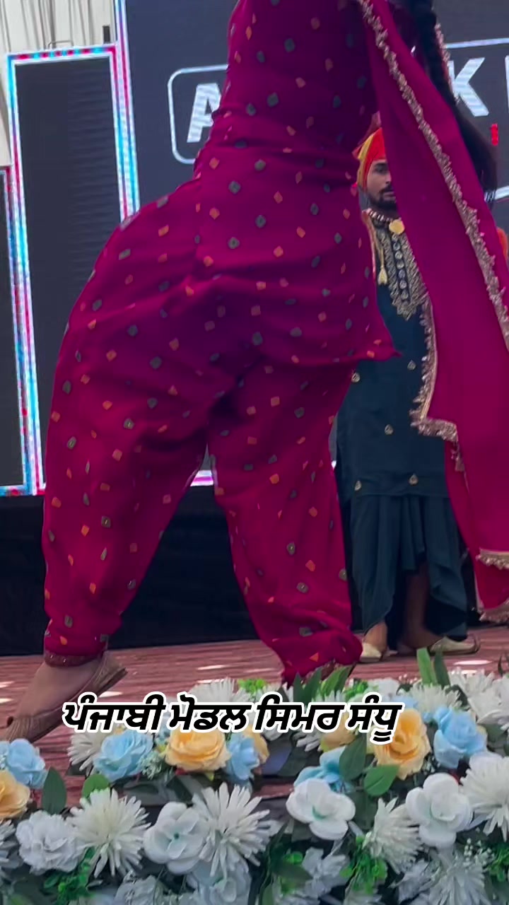 @Aj_Malika011