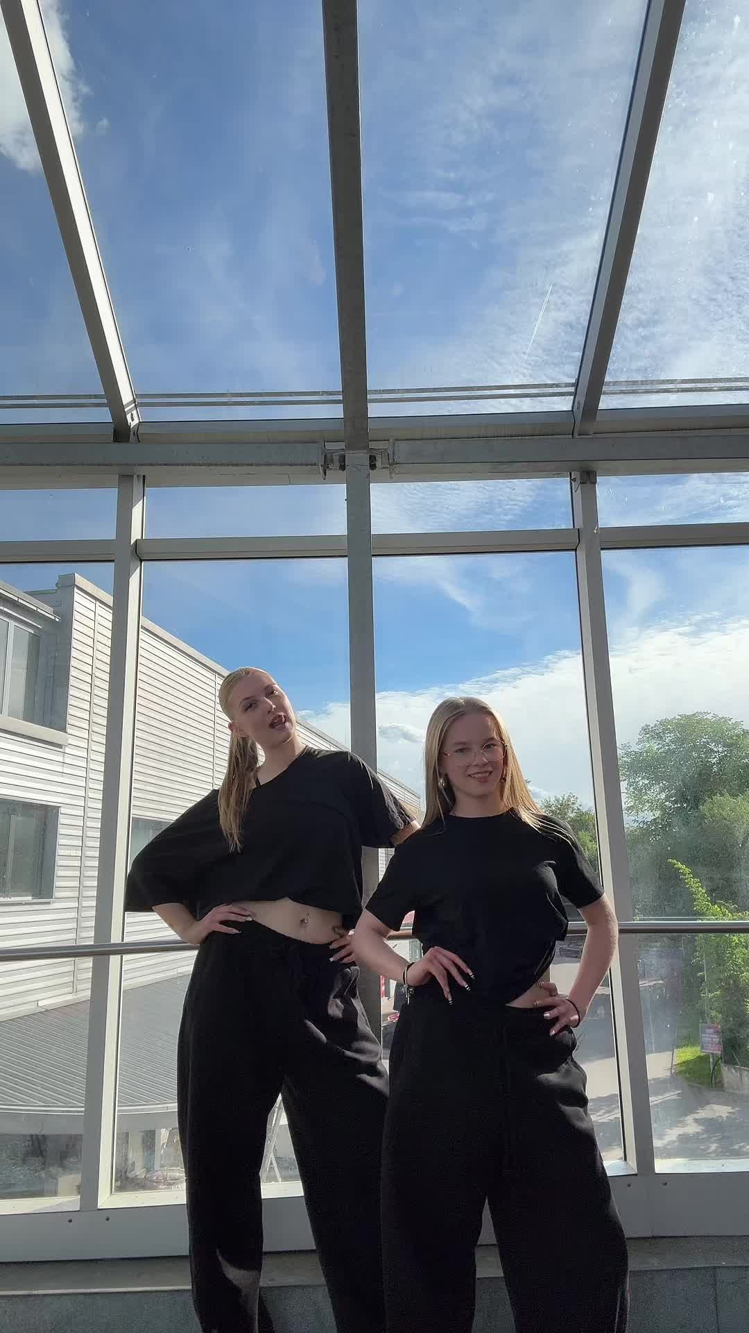 @variablexcrew
