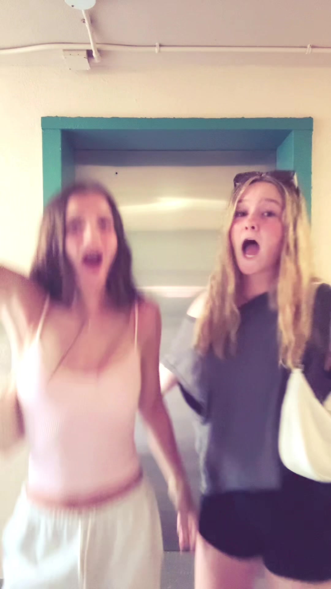 @ellaspriv