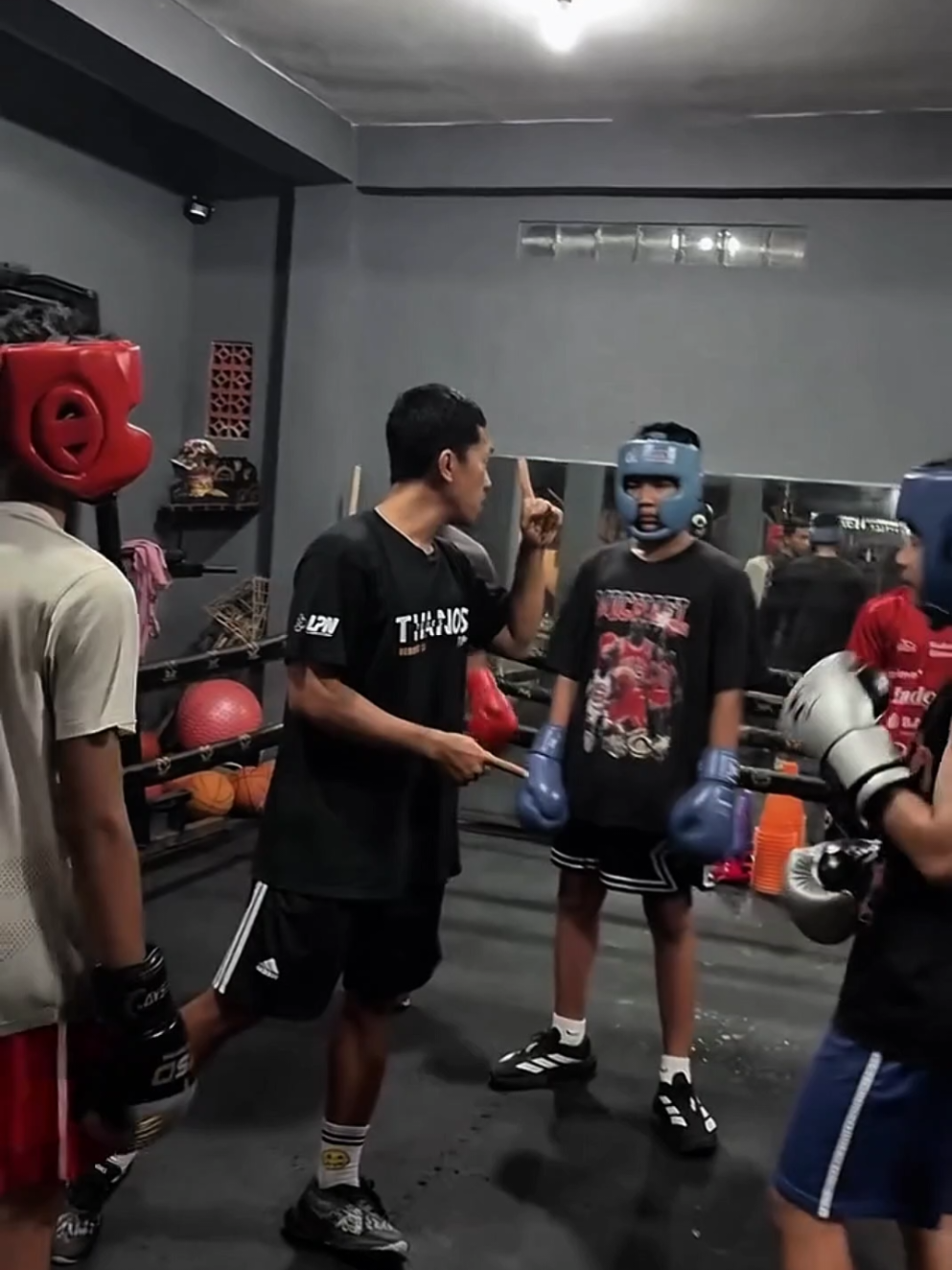 @overhand☢️