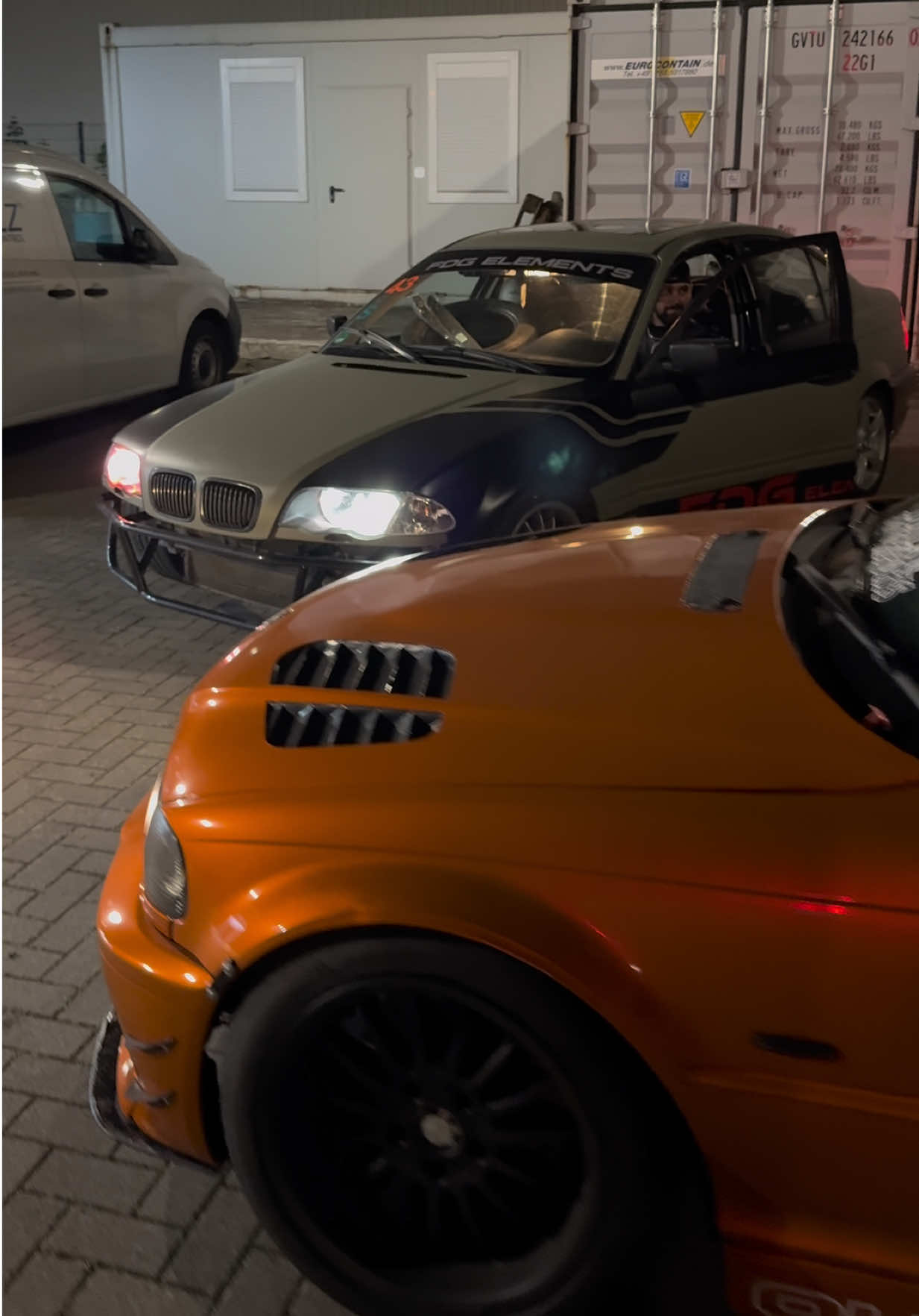 @LX_E46