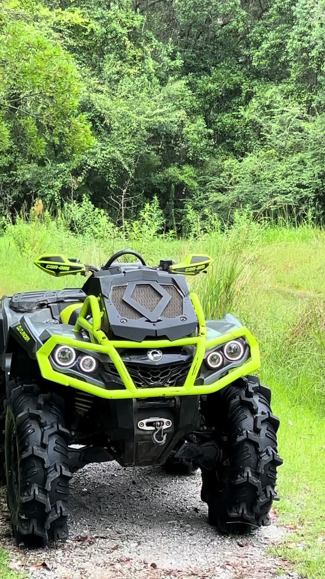 @Kollin on the canam🇺🇸