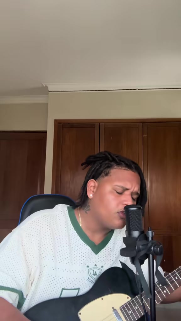 @Tucoshita00