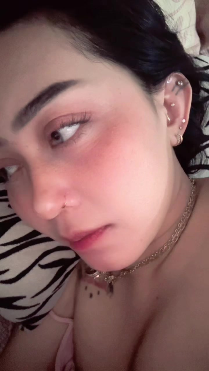 @DellaSantika22