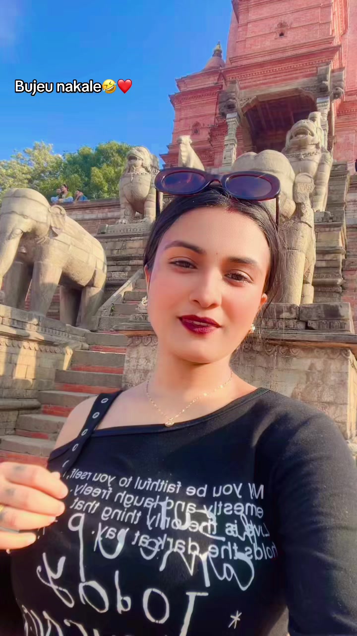 @Ayushu🤪