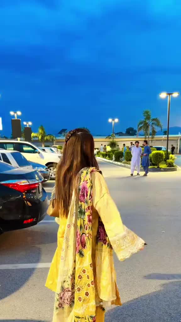 @👑_Queen_👑