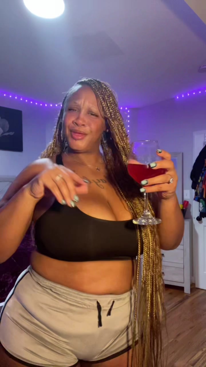 @Deedee