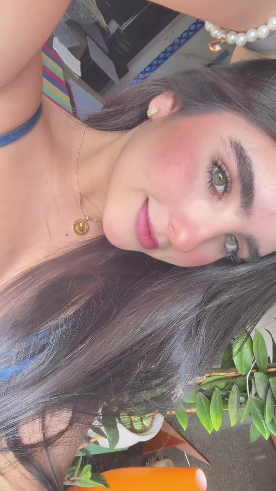 @danielaa