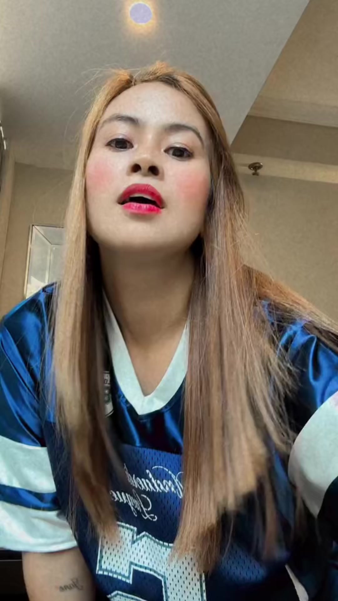 @Lovely Jhoy 🇭🇰🇵🇭