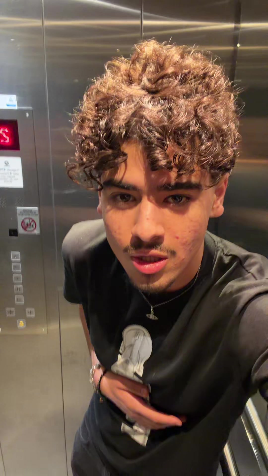 @‘