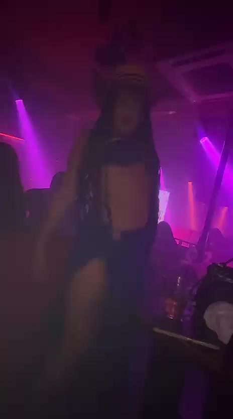@Jenn 🖤💫