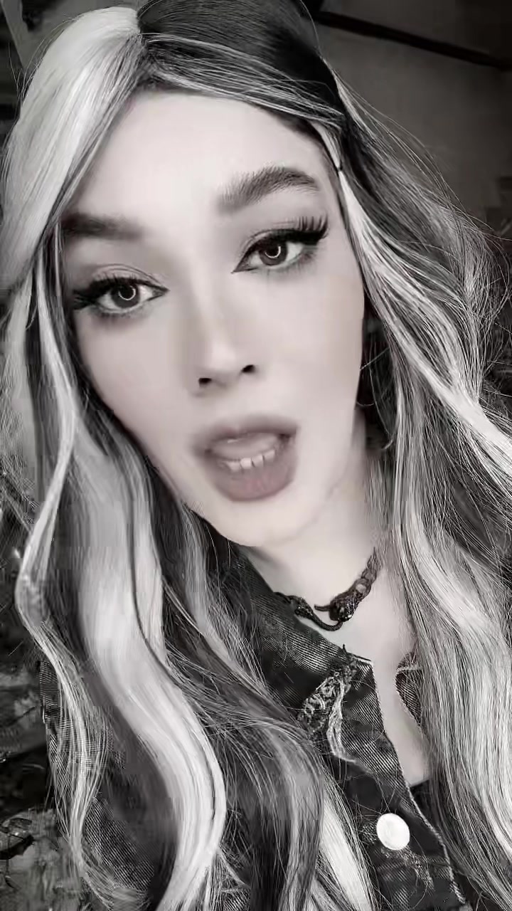 @Alejandra😎✌️