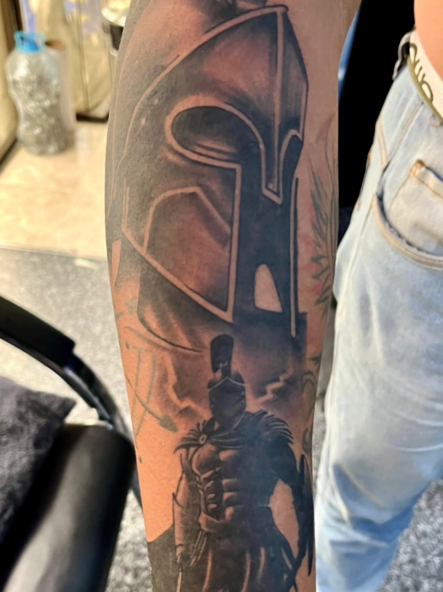 @Illuminati Tattoo Bo
