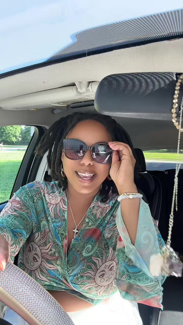 @WhimZee 🌺✨🧚🏽🔮