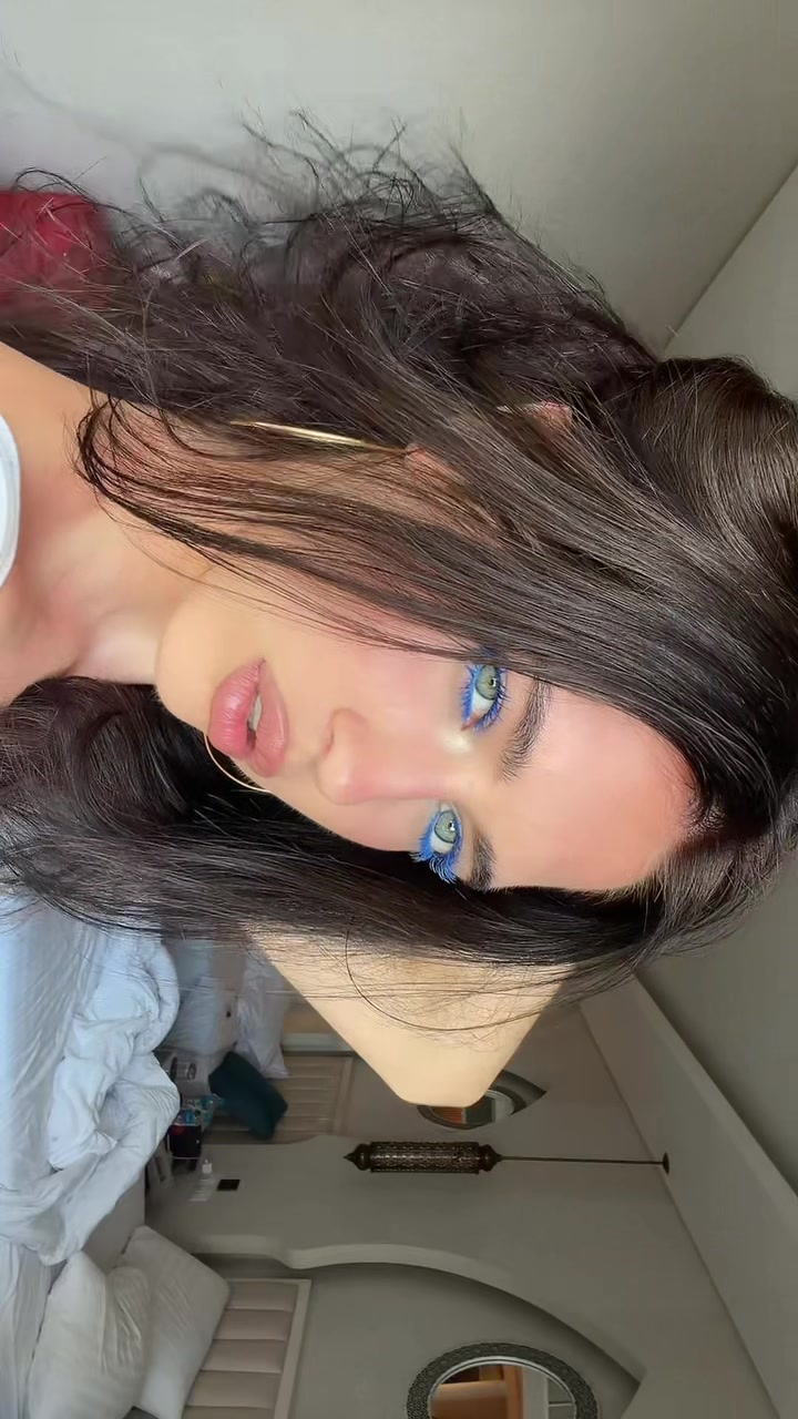 @Milania