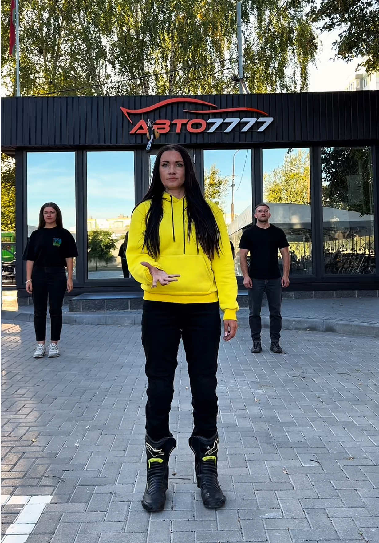 @𝐌𝐎𝐓𝐎_𝐊𝐑𝐈𝐒𝐓𝐈 🏍️👑