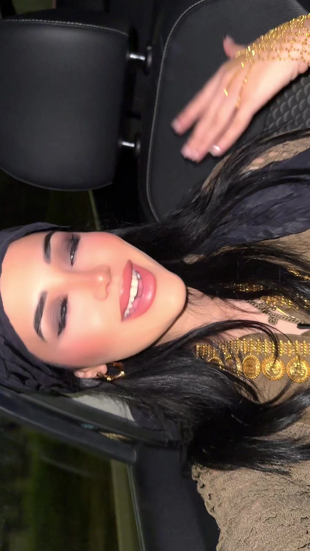 @Loloaa