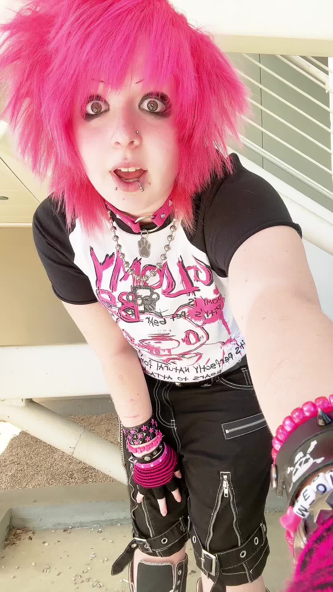 @scenetweek