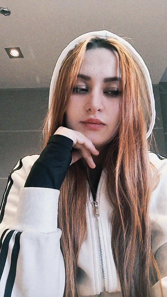 @Девица в чёрном🖤🖤