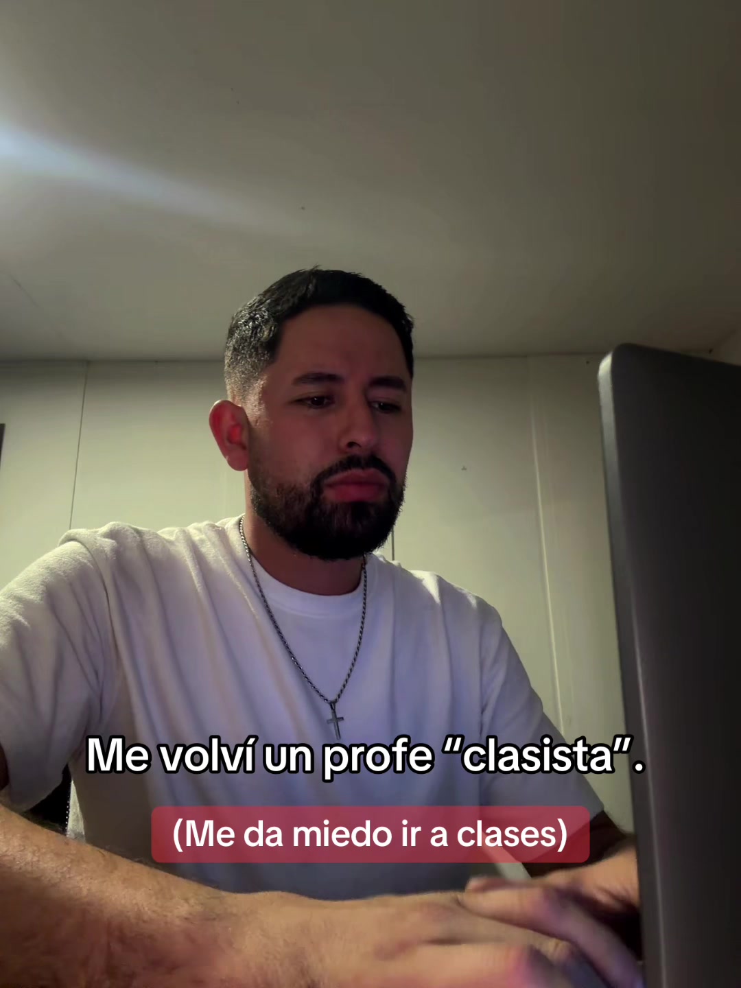 @▫️ES UN PROFE▫️