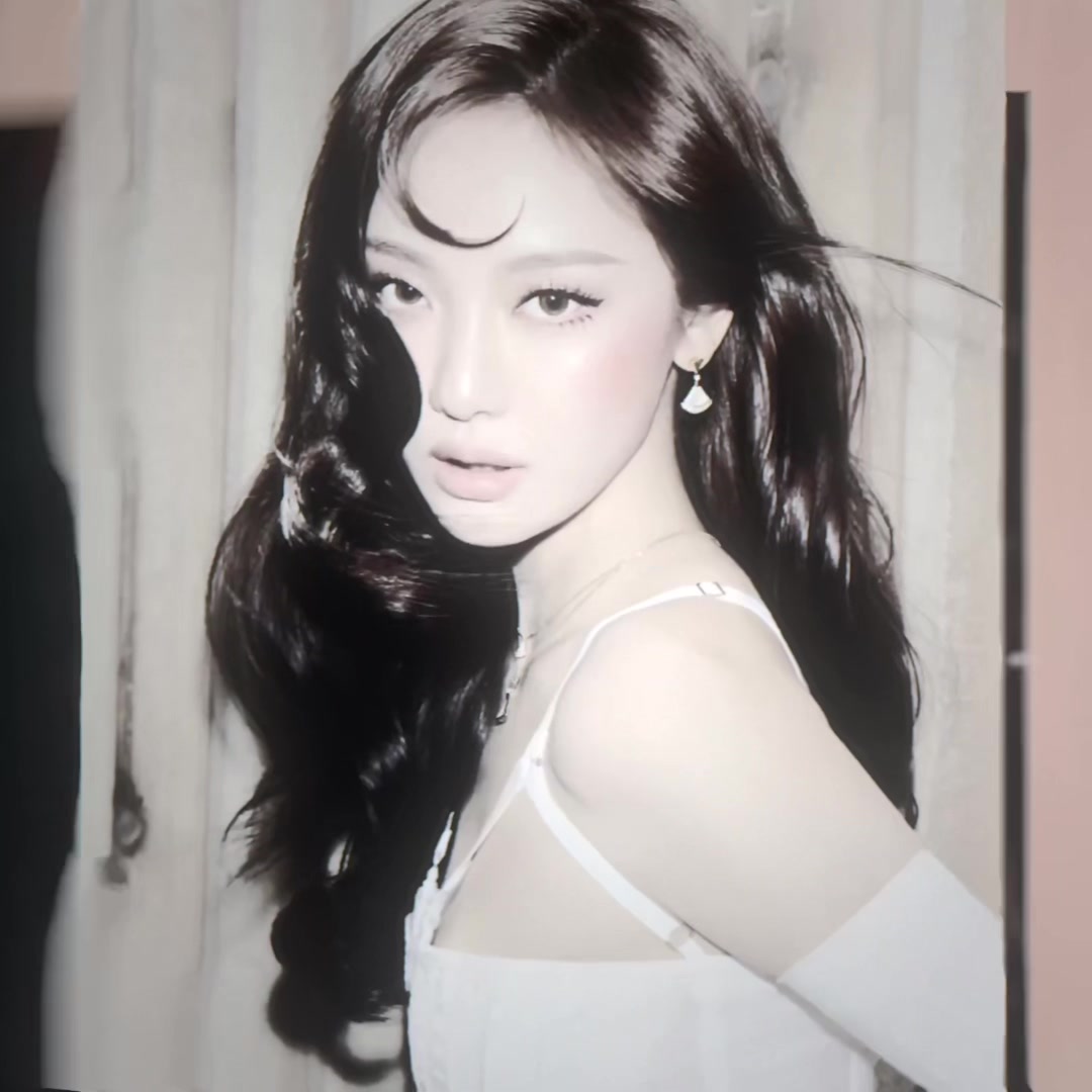 @⁷「فريال」