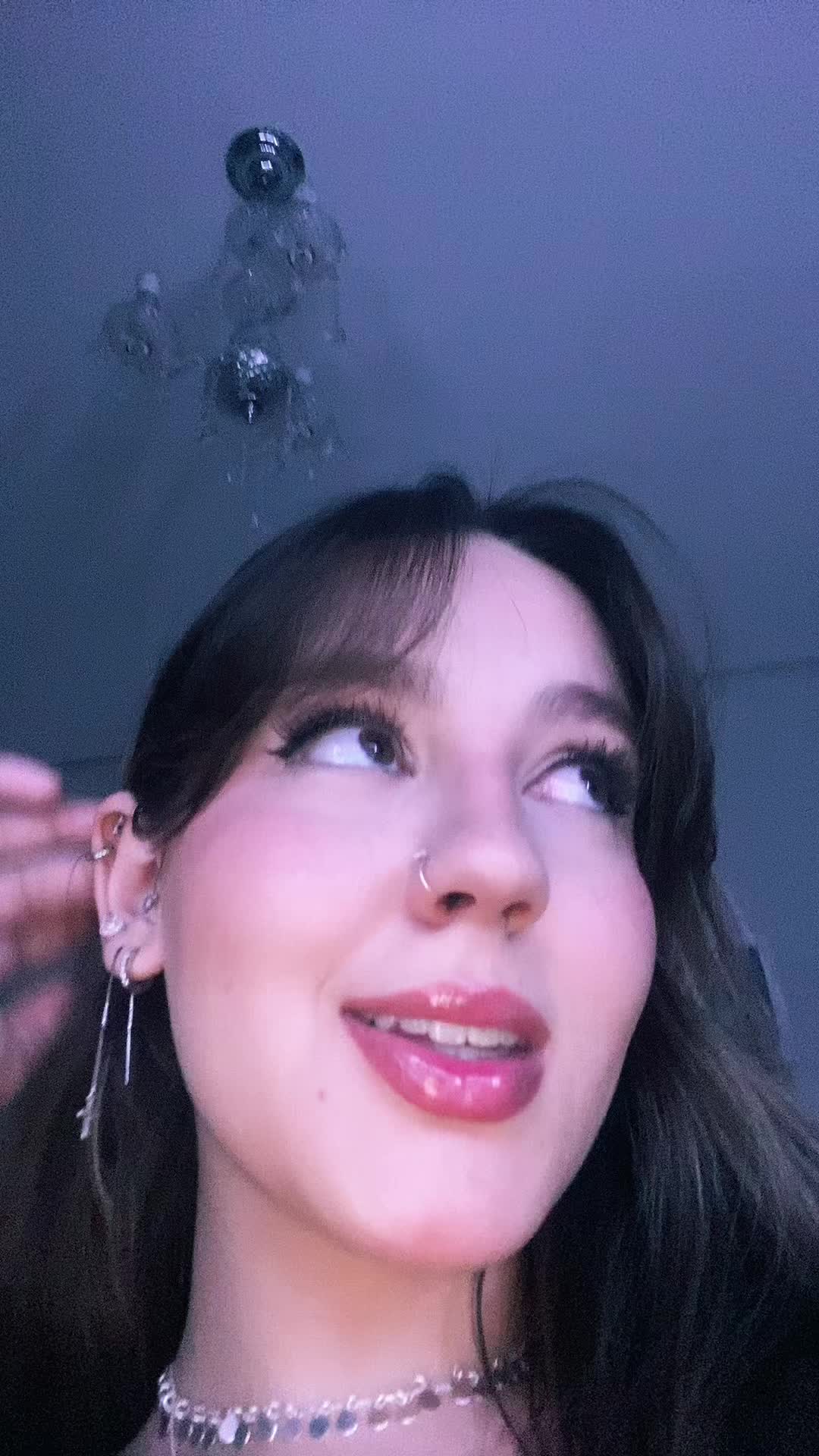 @anacat