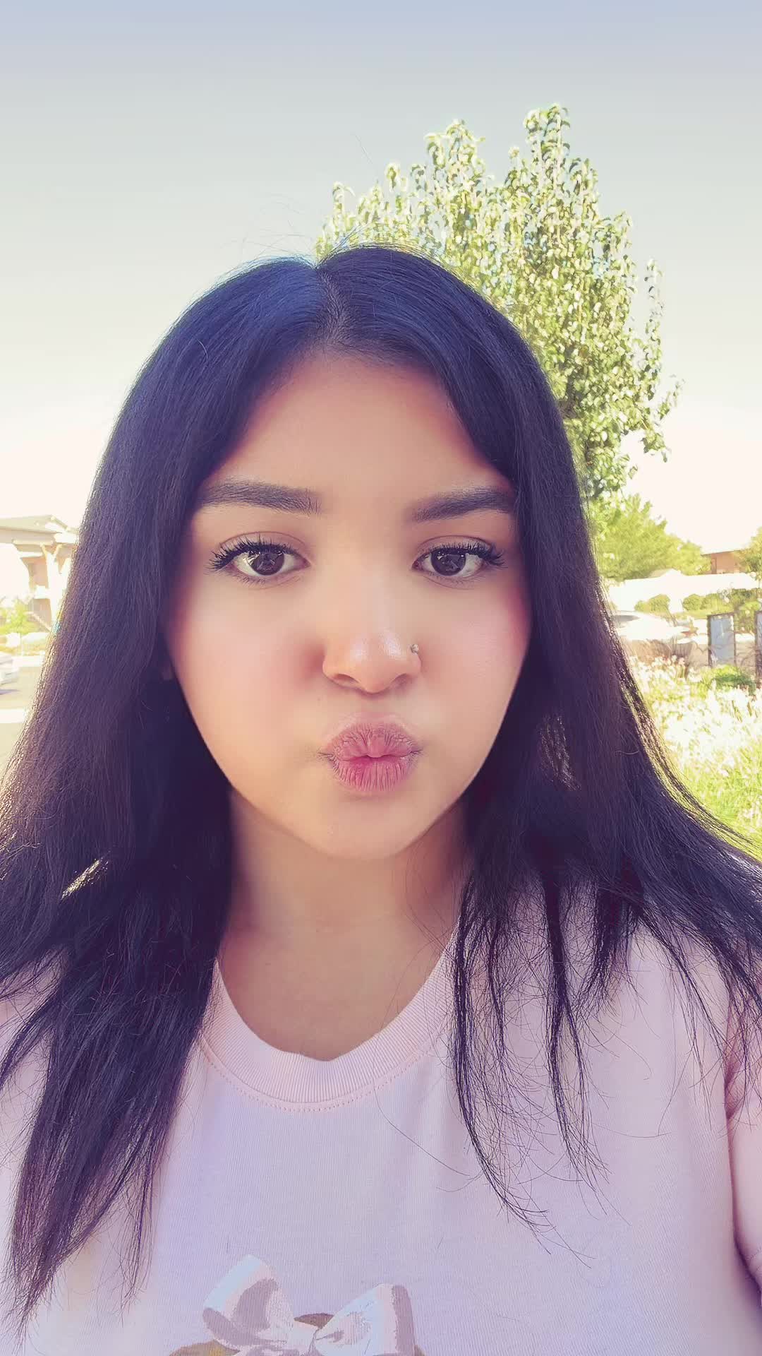 @arielala