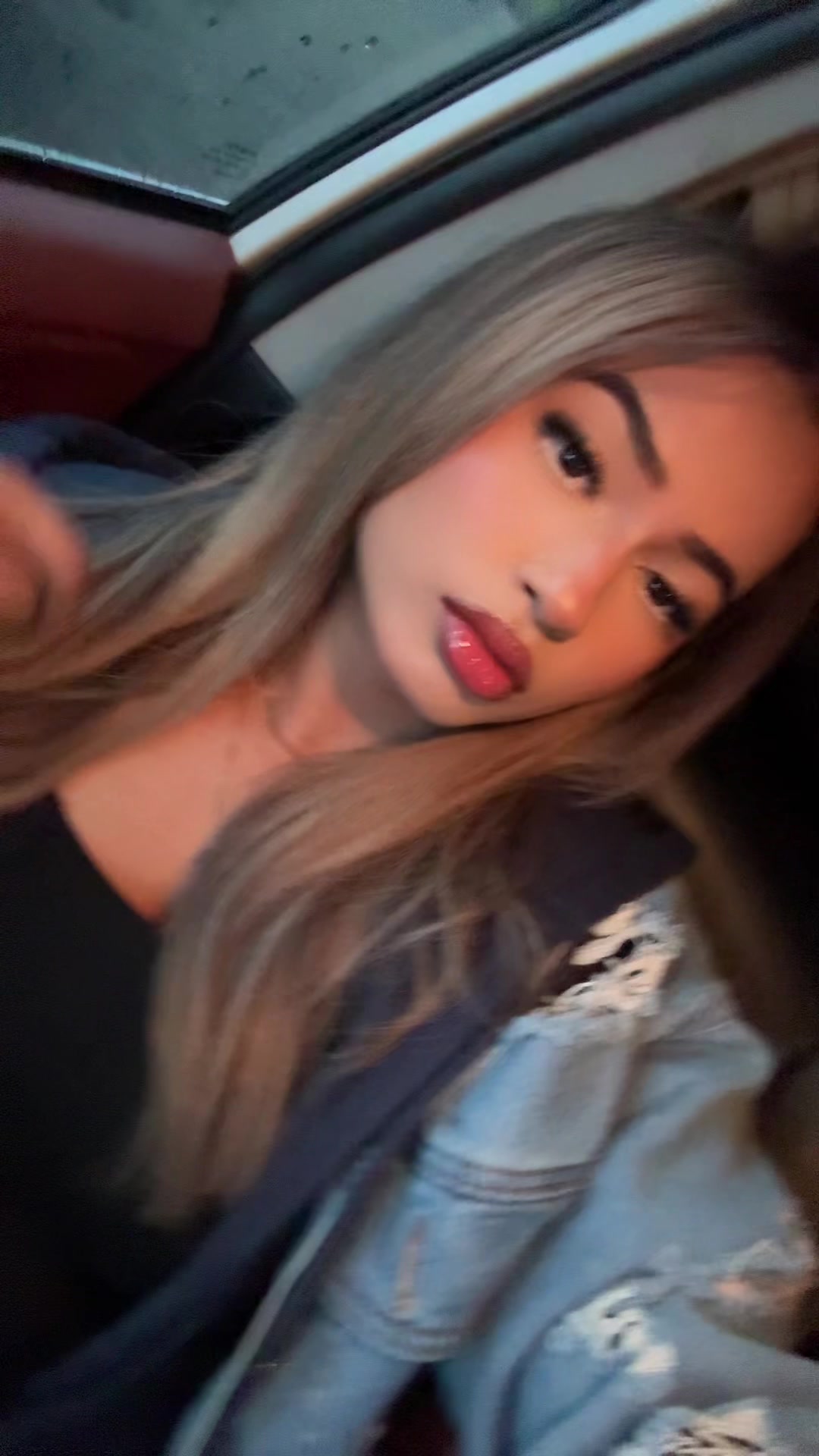 @𝒗𝒊𝒏𝒆𝒆𝒕𝒂𝒃𝒉𝒆𝒏𝒅𝒘𝒂𝒍