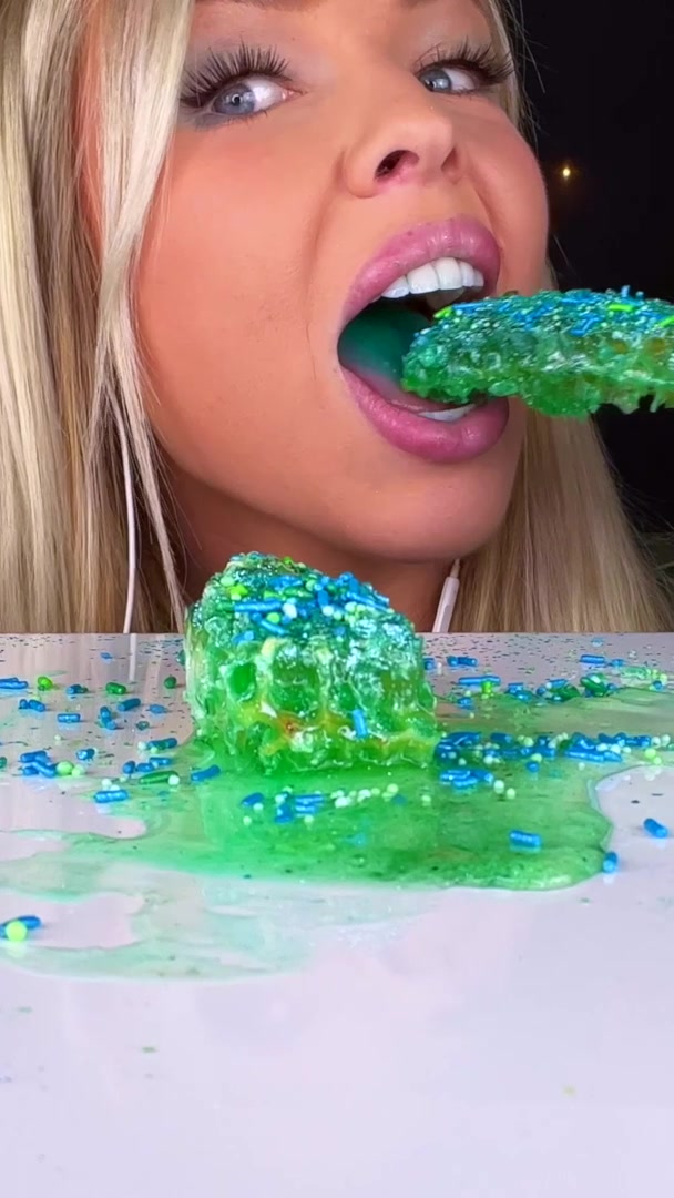 @HunniBee ASMR