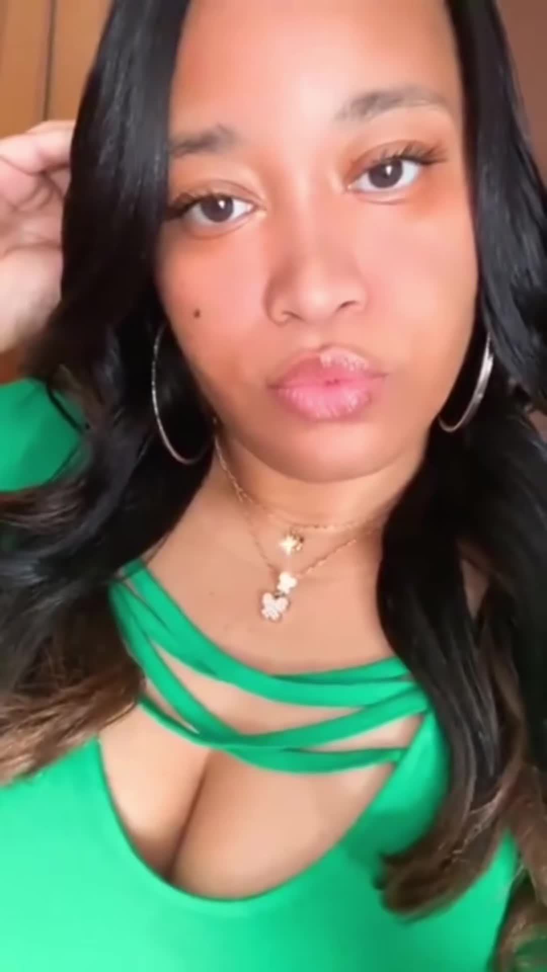 @fefe87_