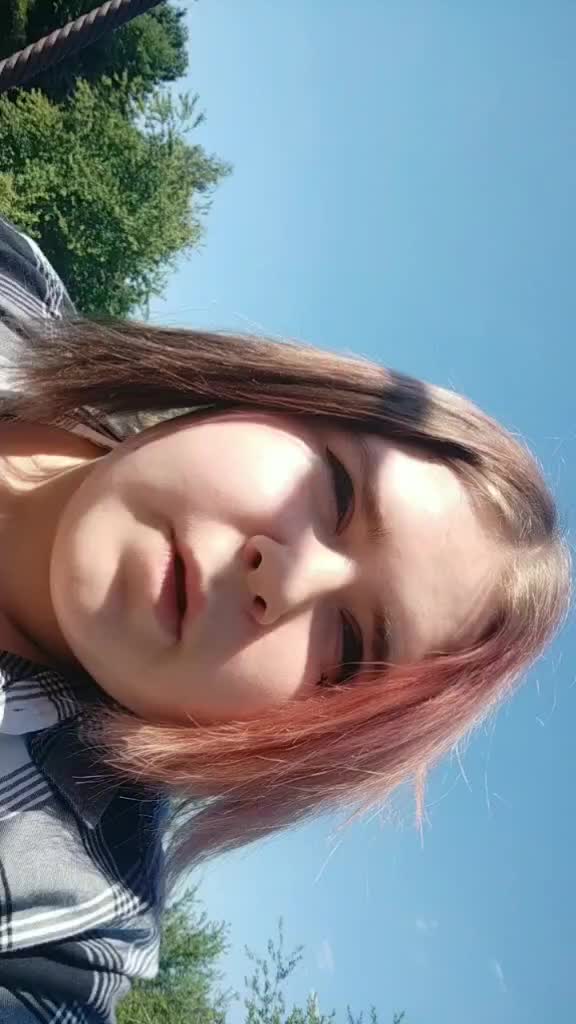 @🥴