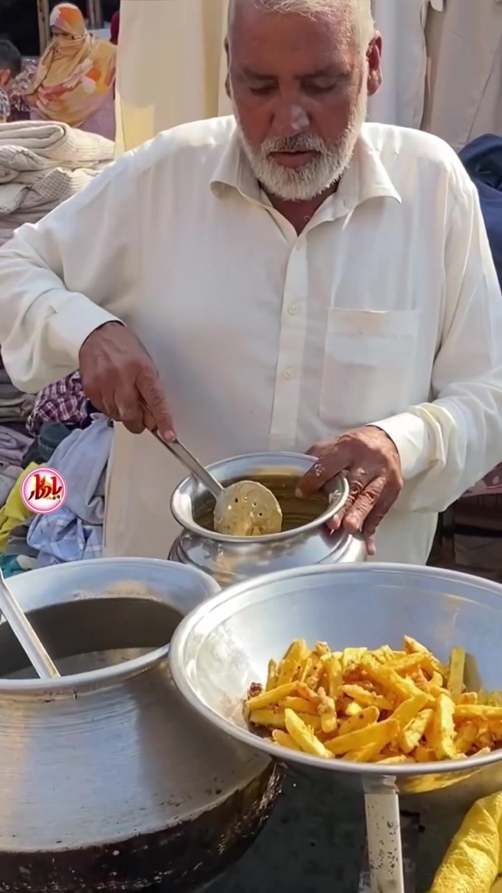 @Yadgar Street food