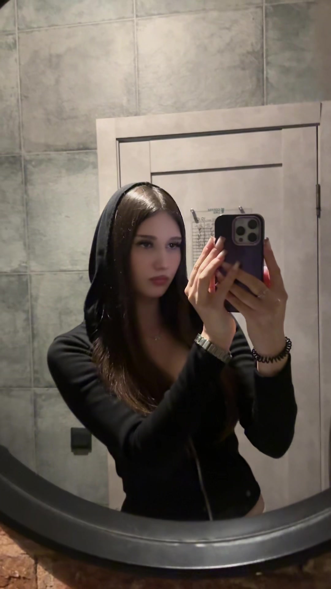 @j.frvryoung9