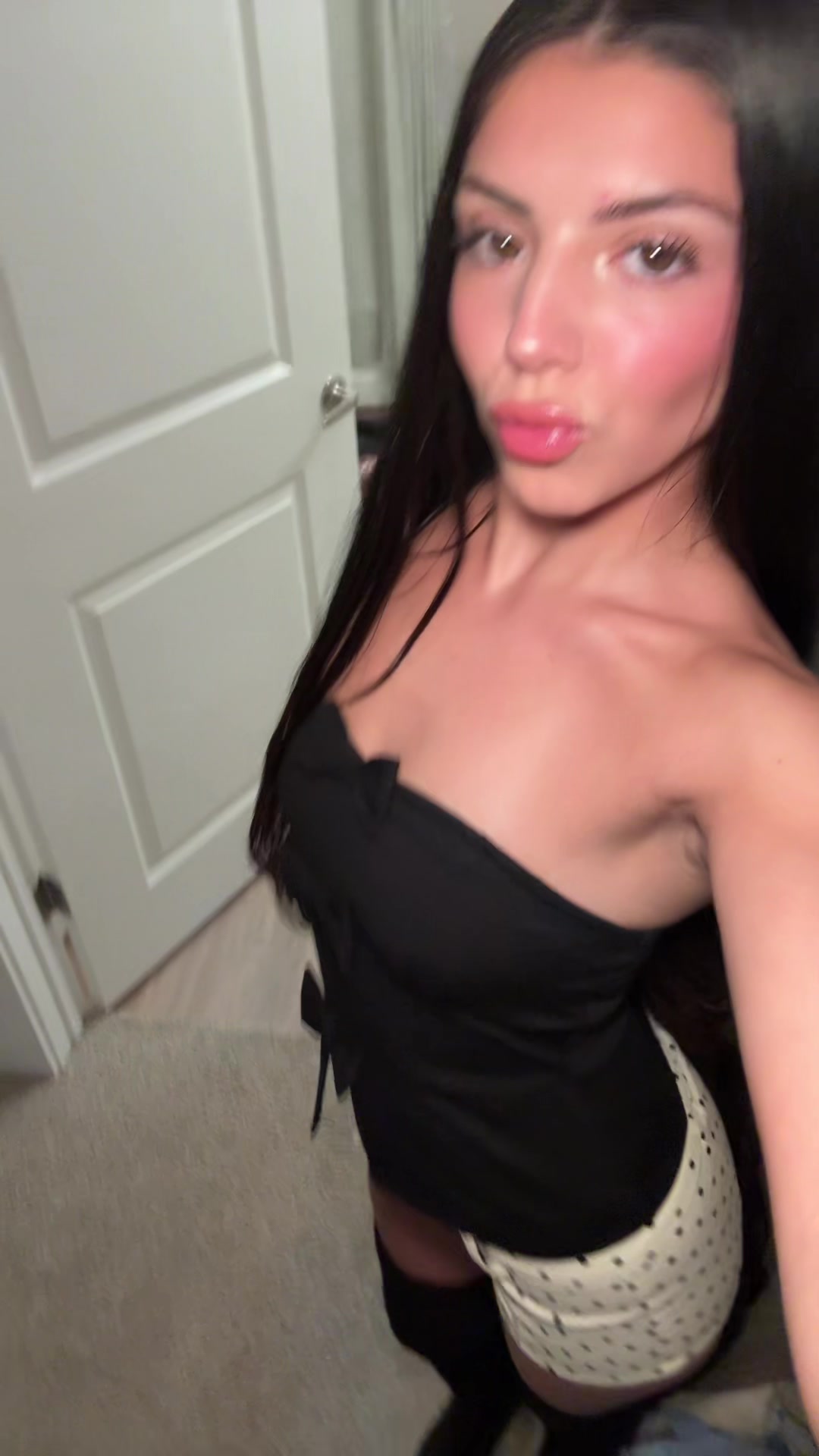 @️