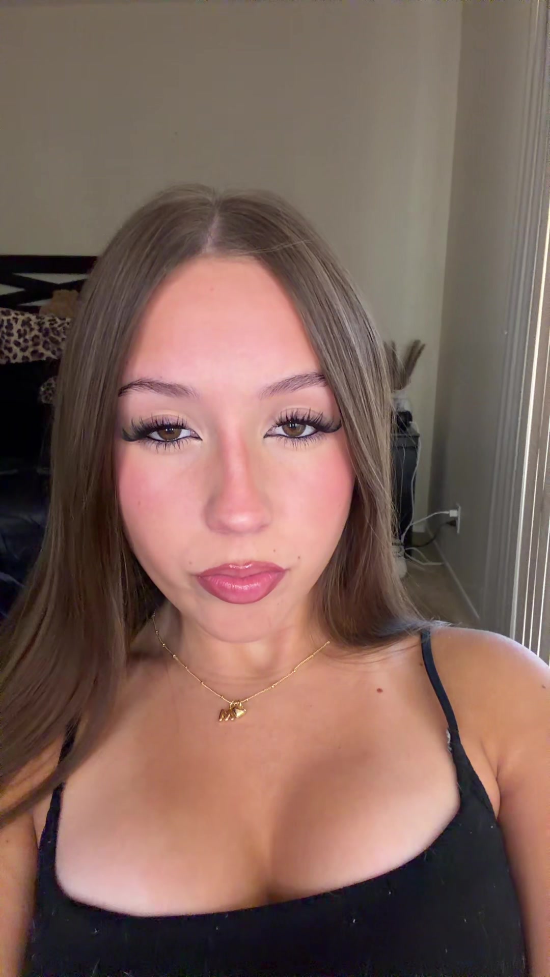 @…