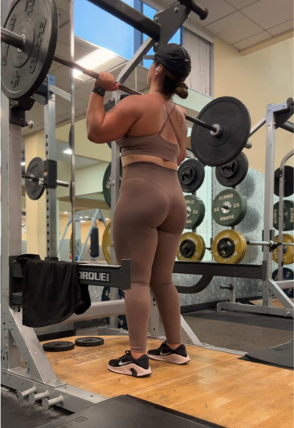 @Cdotpoz