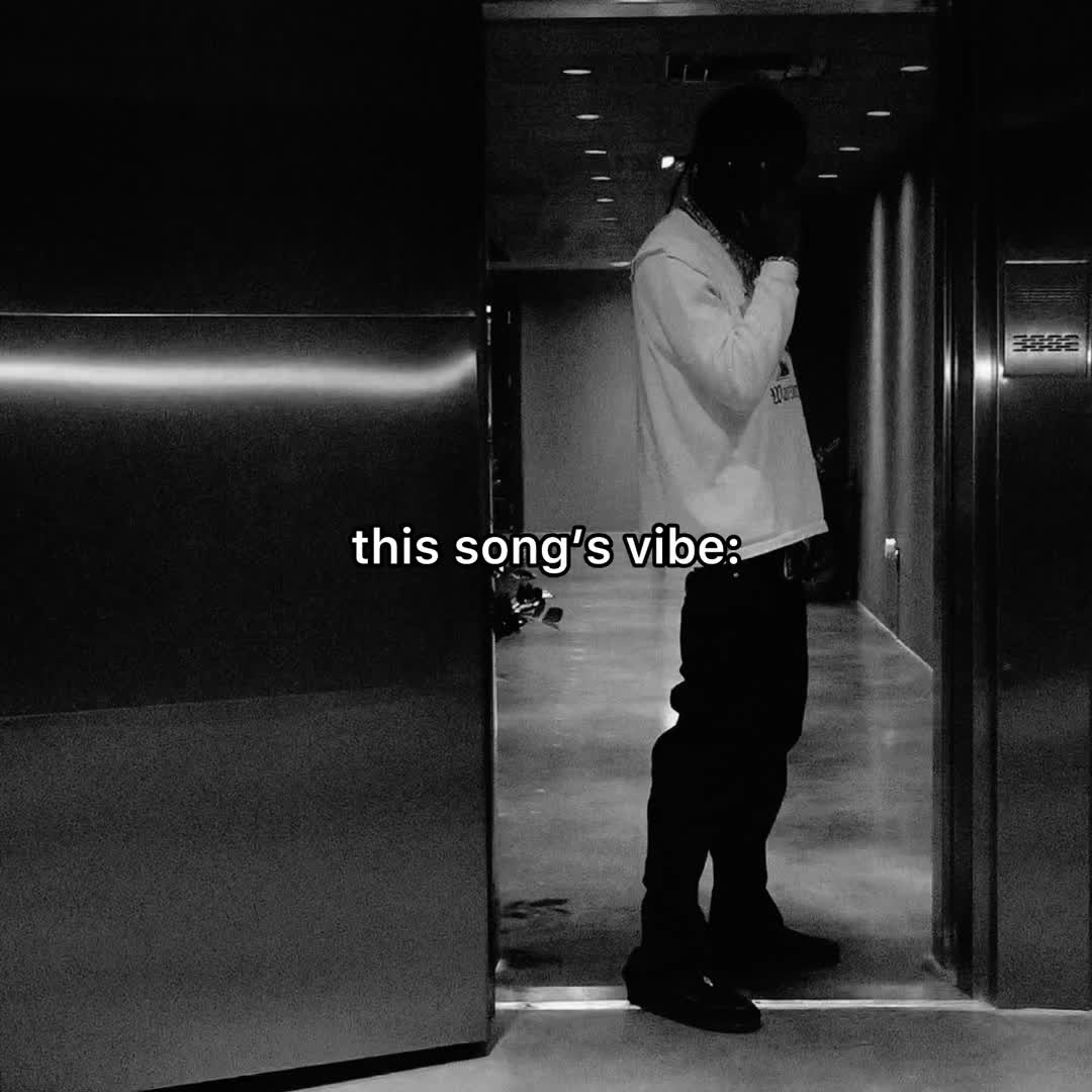 @𝒎𝒆𝒍𝒂𝒏
