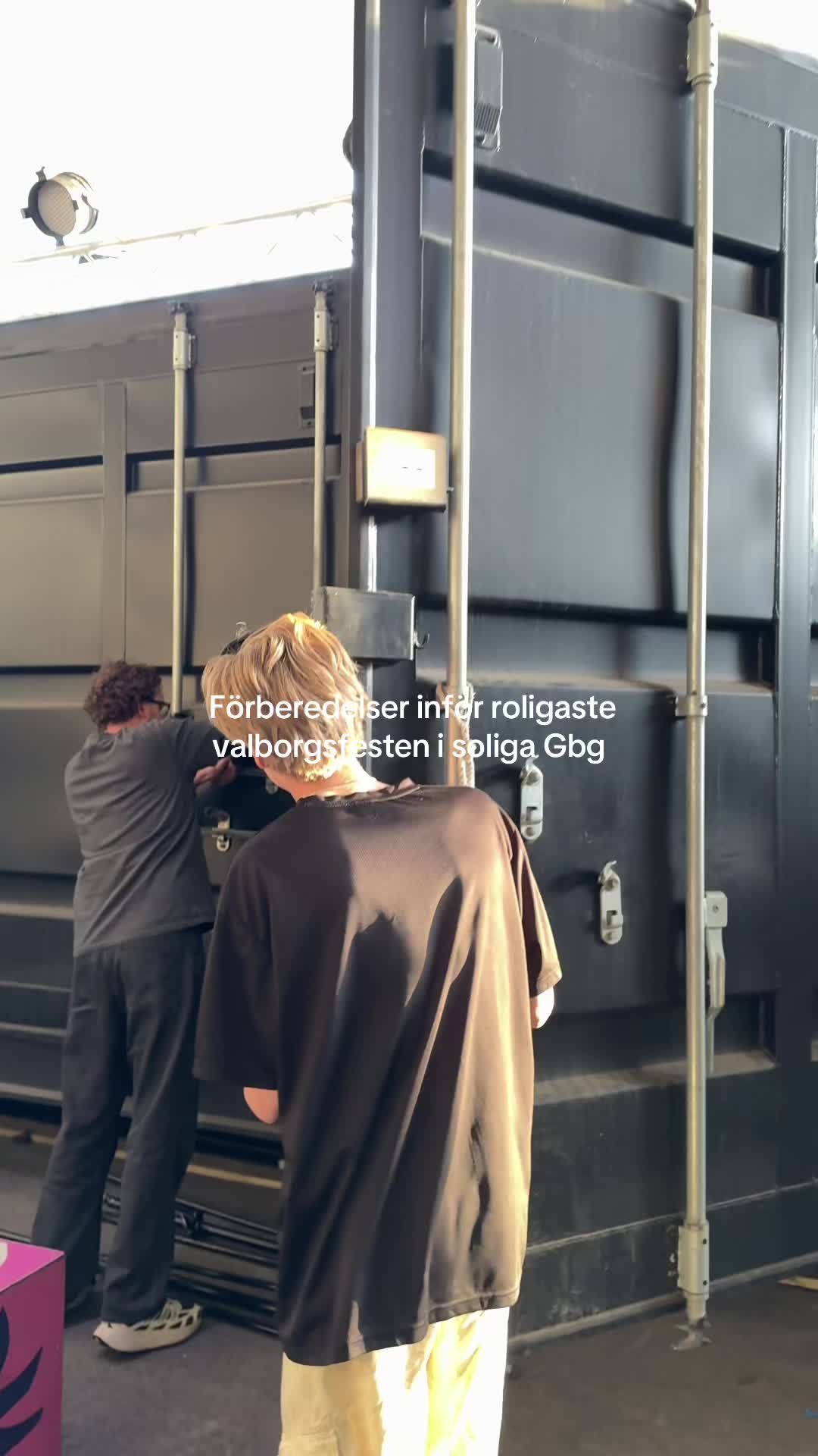 @Larvig