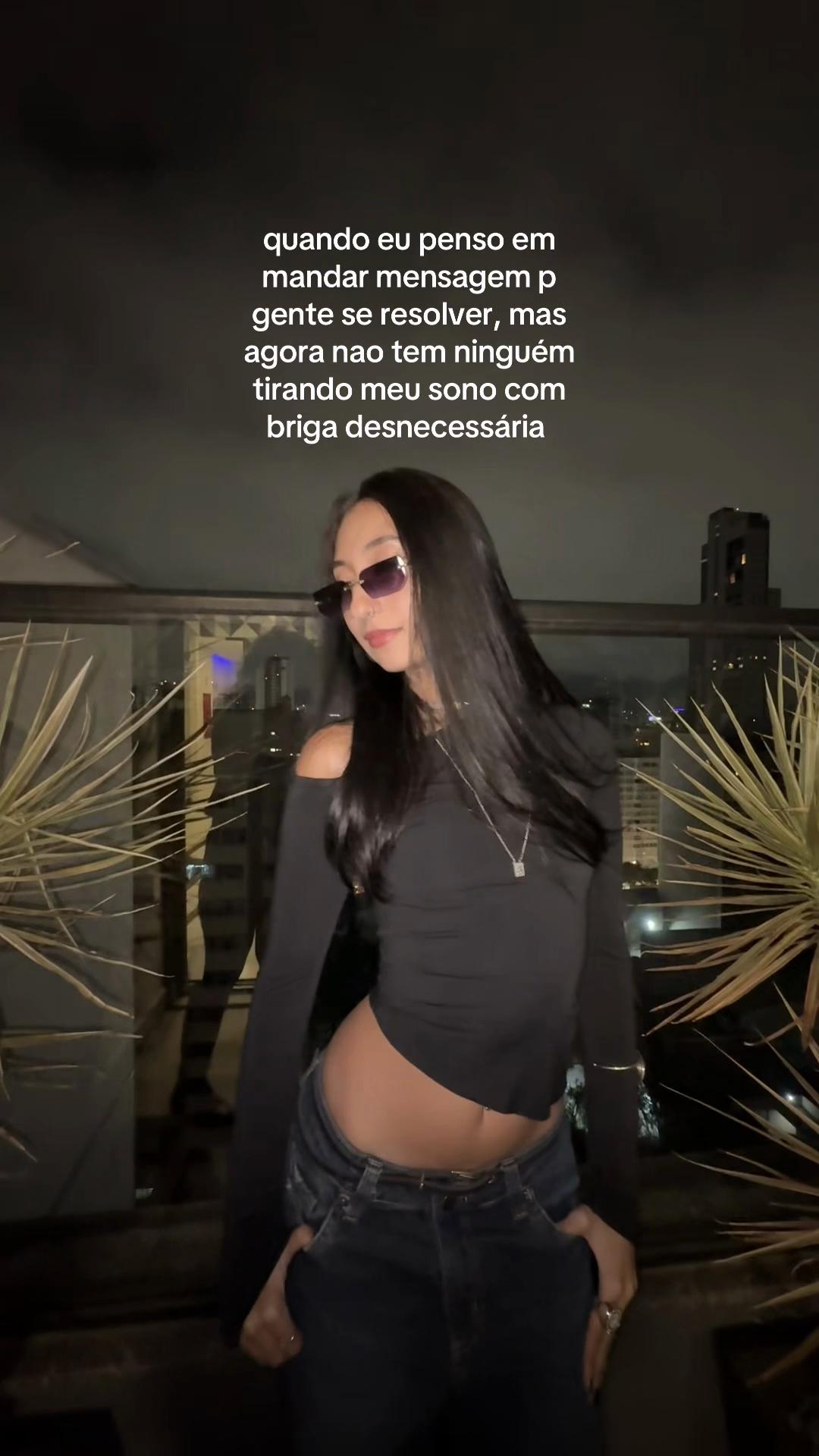@juliamarcondes._