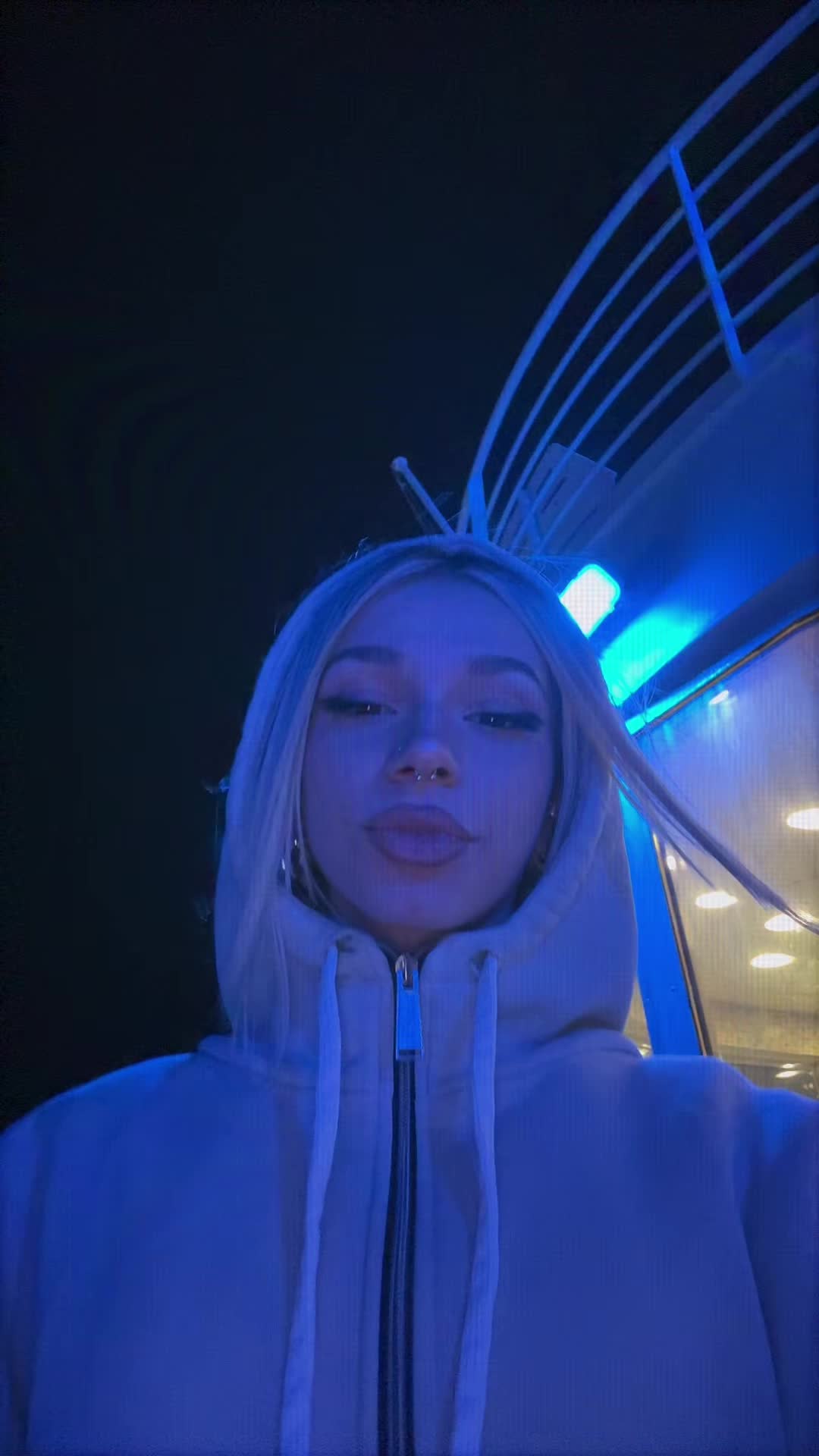 @🌑