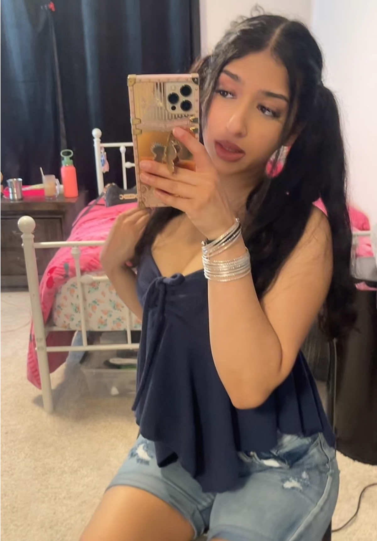 @shivani👛